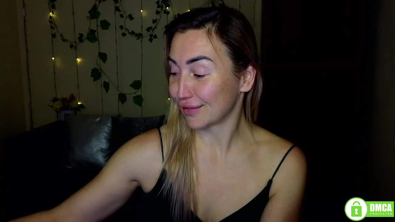 Jullyblondkiss Live Sex January 7, 2026