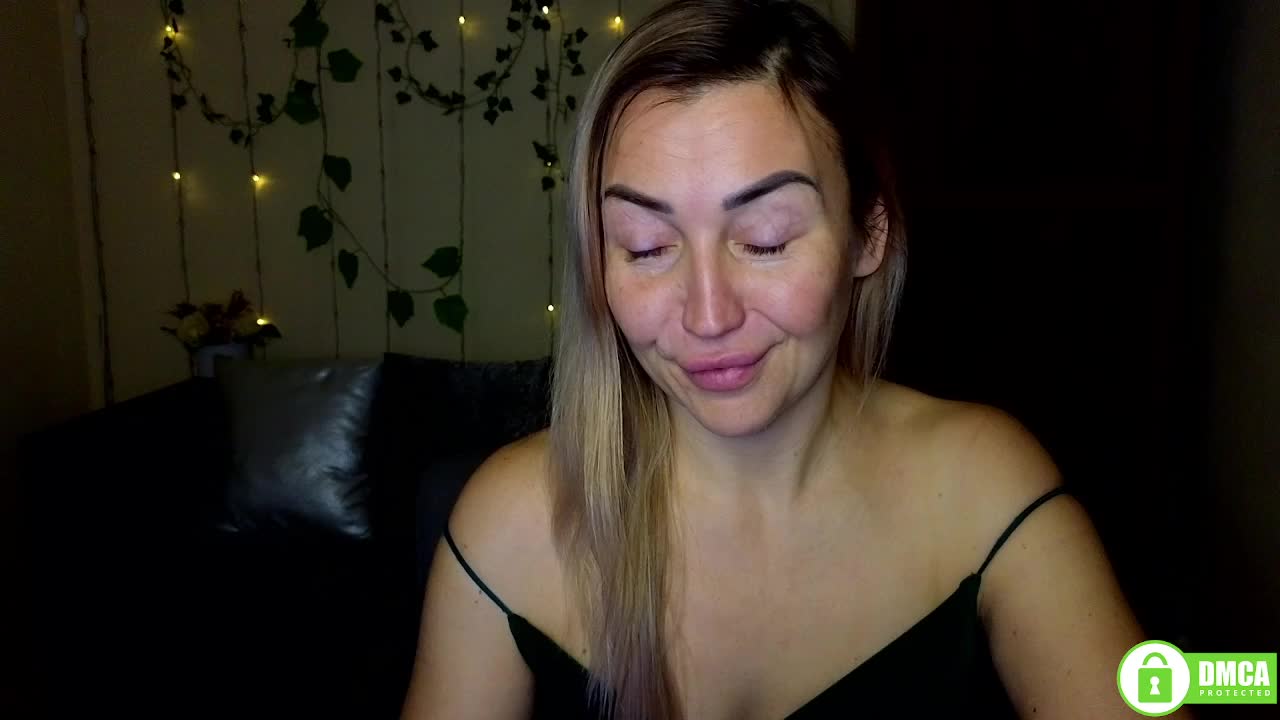 Jullyblondkiss Live Sex January 7, 2026