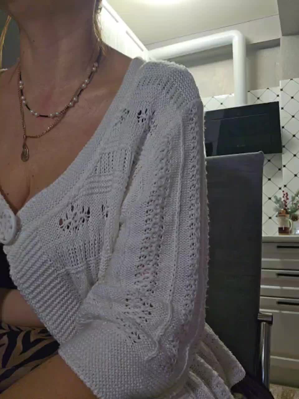 Pink-Lips Live Sex January 7, 2026