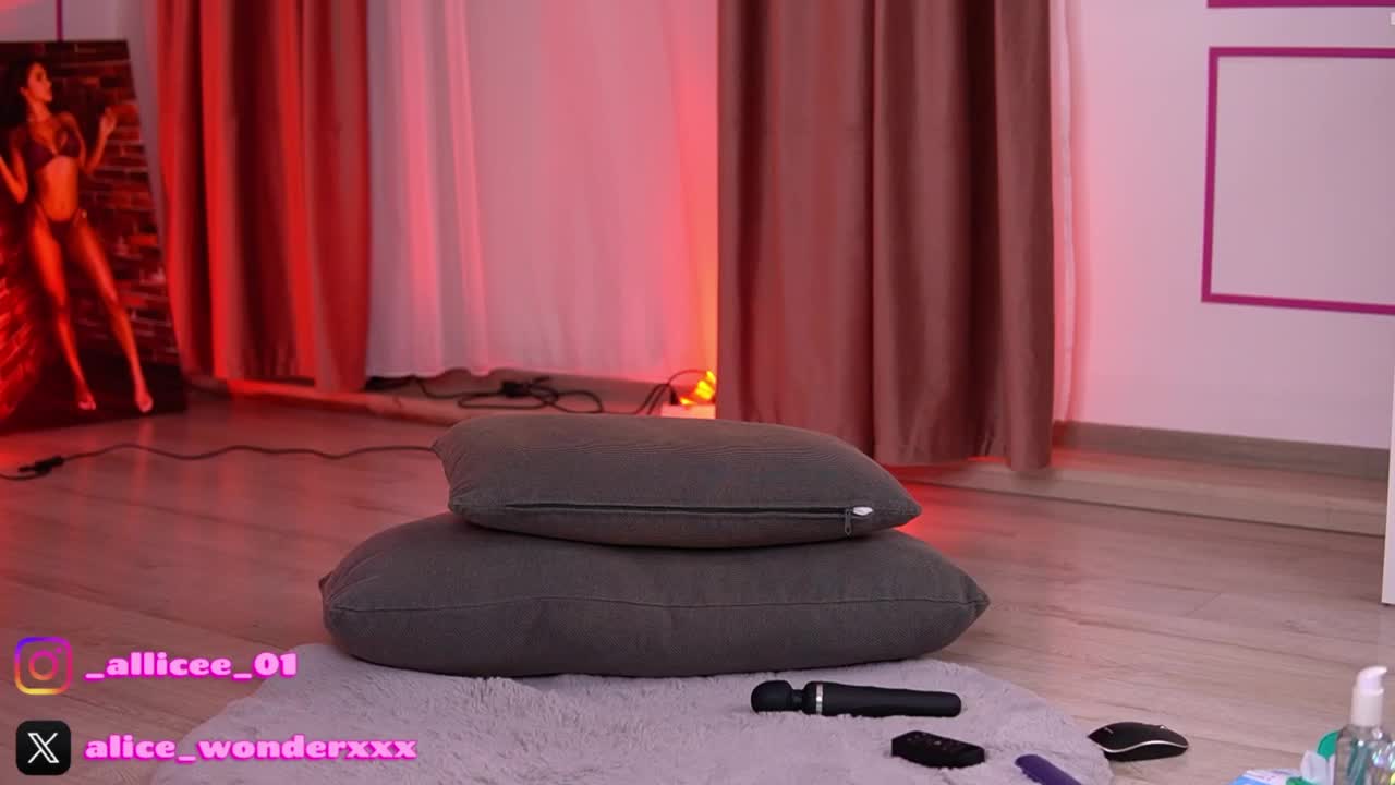 VanesaSimon Live Sex January 8, 2026