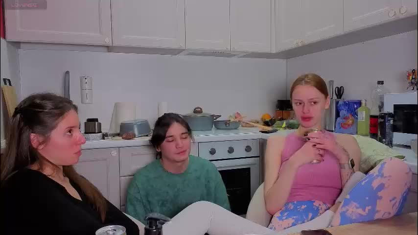 ihavepaws33 Live Sex January 8, 2026