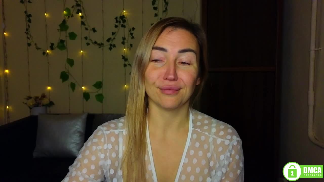 Jullyblondkiss Live Sex January 9, 2026