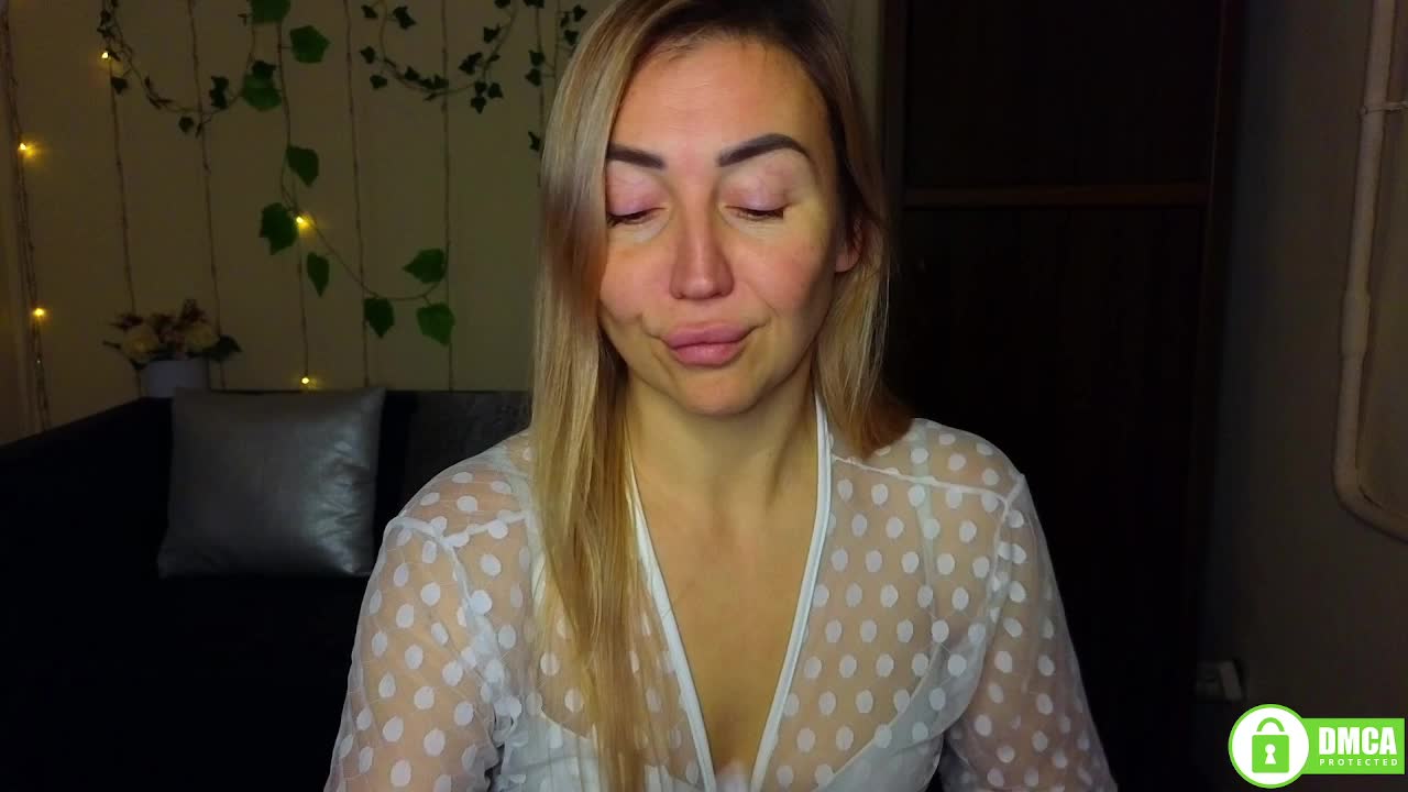 Jullyblondkiss Live Sex January 9, 2026