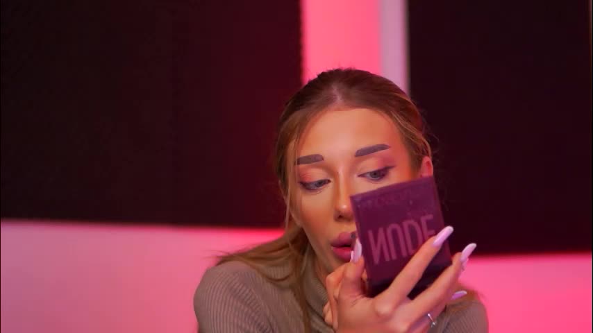 ellieredd Live Sex January 10, 2026