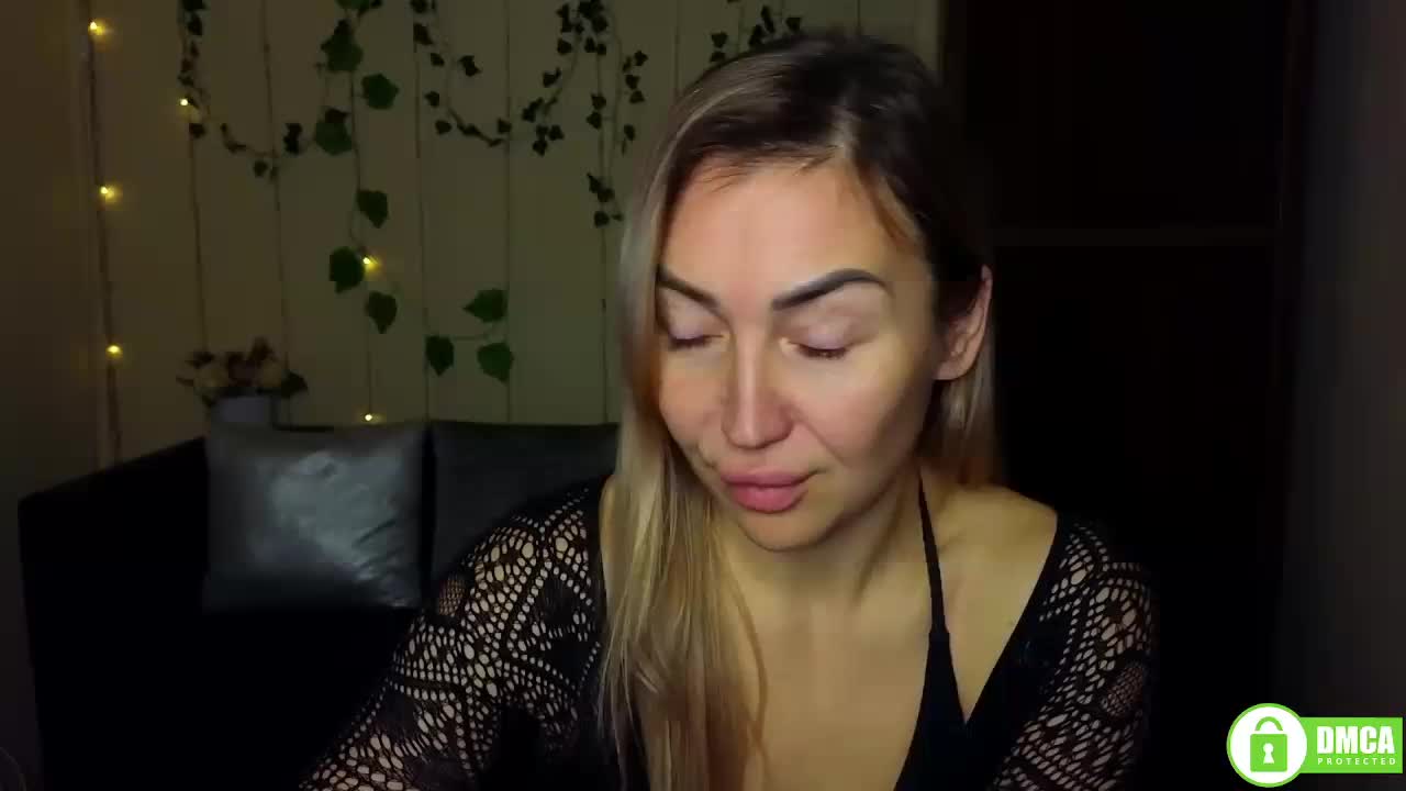 Jullyblondkiss Live Sex January 10, 2026