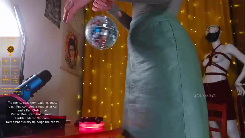 giantess_eva Live Sex January 10, 2026