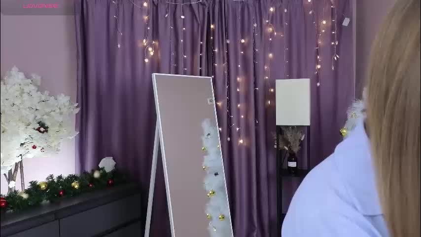 berry_bloom Live Sex January 11, 2026