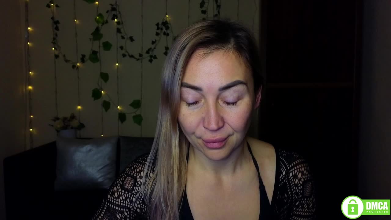 Jullyblondkiss Live Sex January 11, 2026