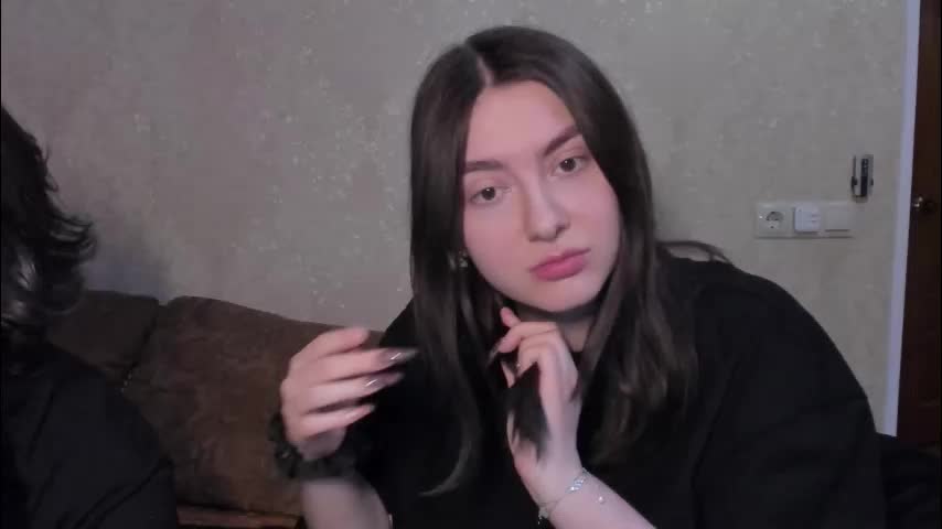 lizzi_muur Live Sex January 12, 2026