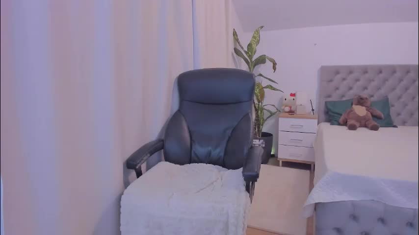 _gabrielle_ Live Sex January 12, 2026