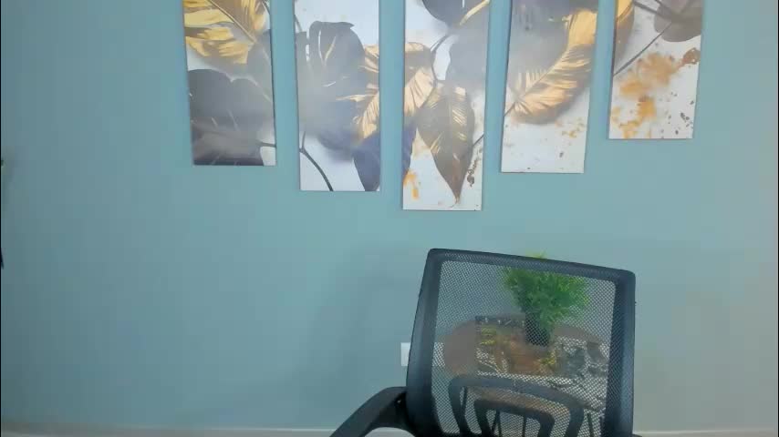 lilianslow Live Sex January 12, 2026