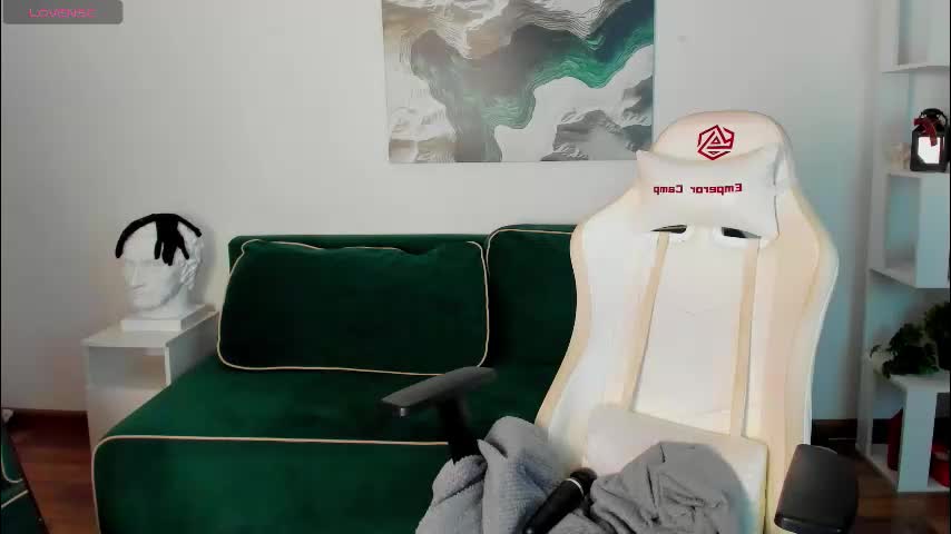 suzyjames Live Sex January 12, 2026