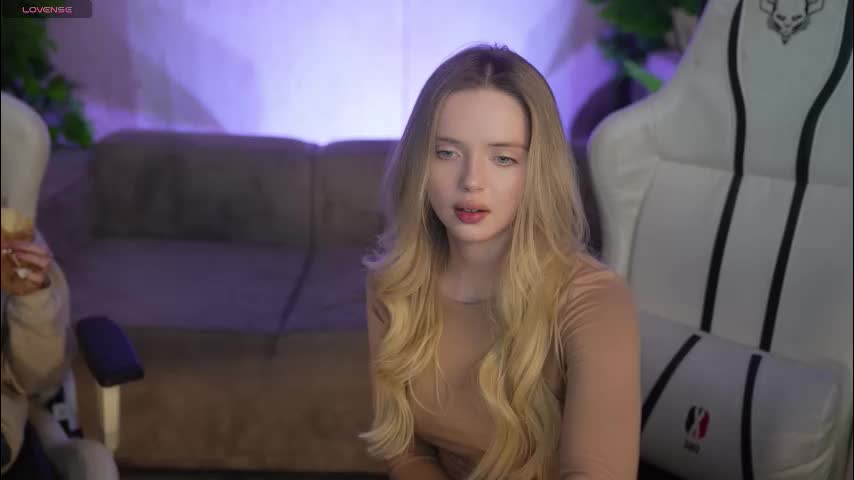 kira0541 Live Sex January 12, 2026