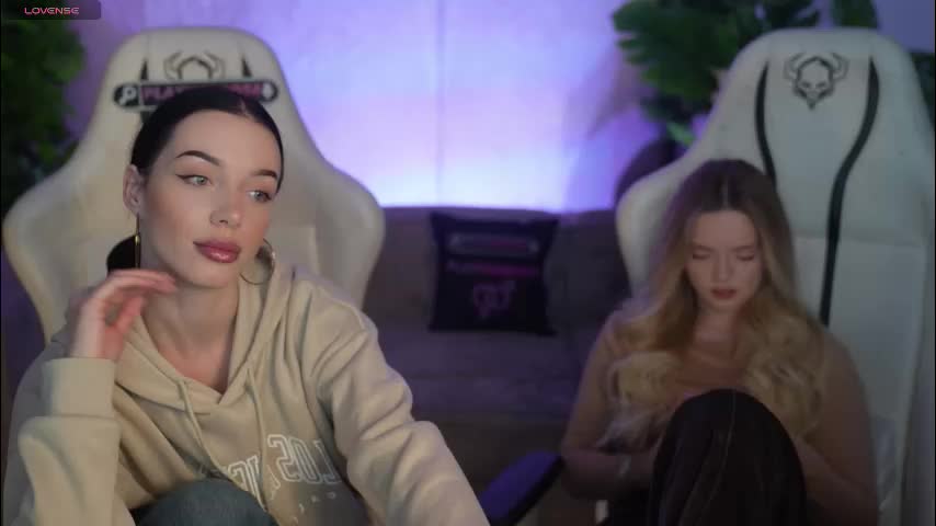 kira0541 Live Sex January 12, 2026