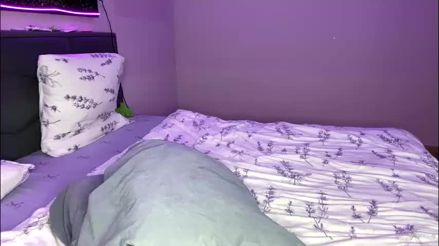 julielourens Live Sex January 12, 2026