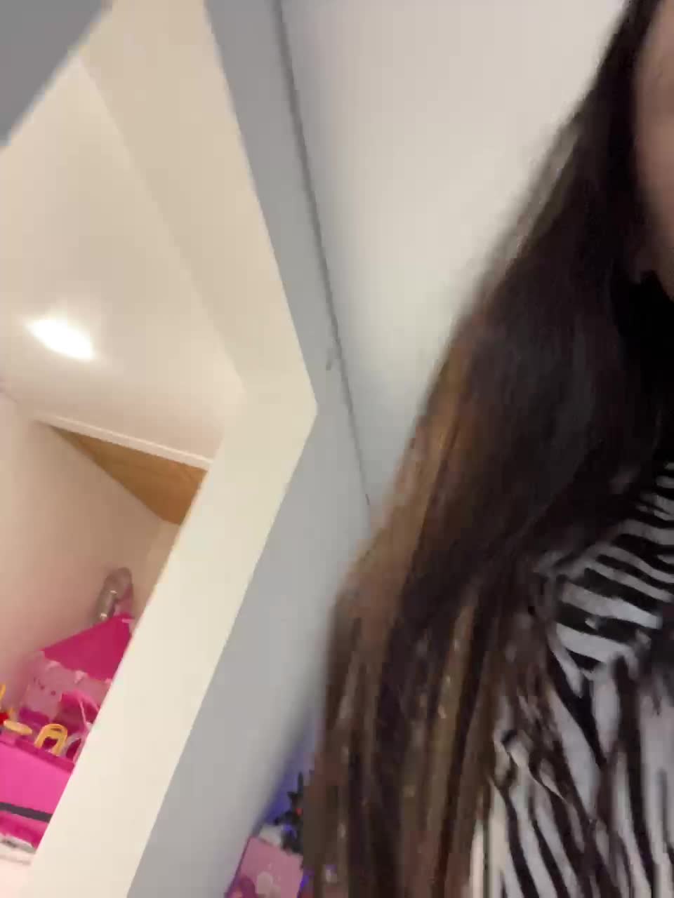 Potifays Live Sex January 12, 2026