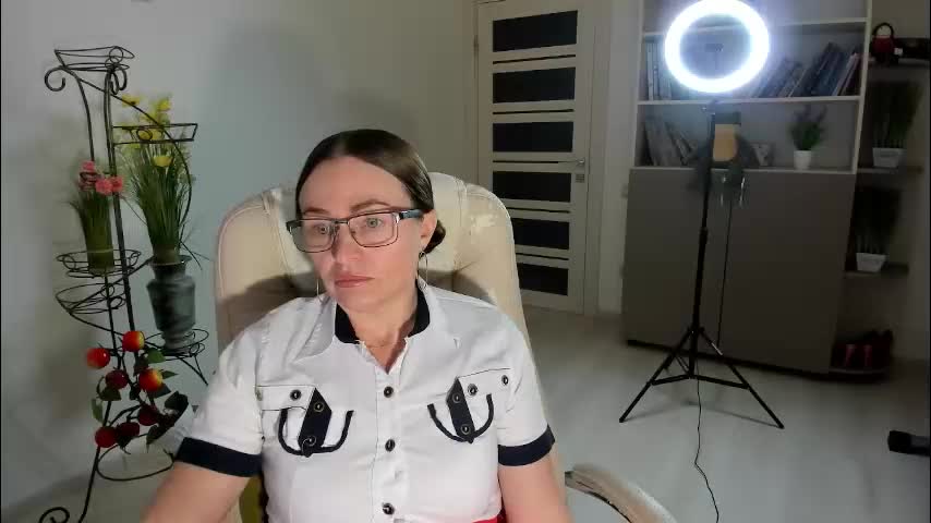 vika7333 Live Sex January 13, 2026