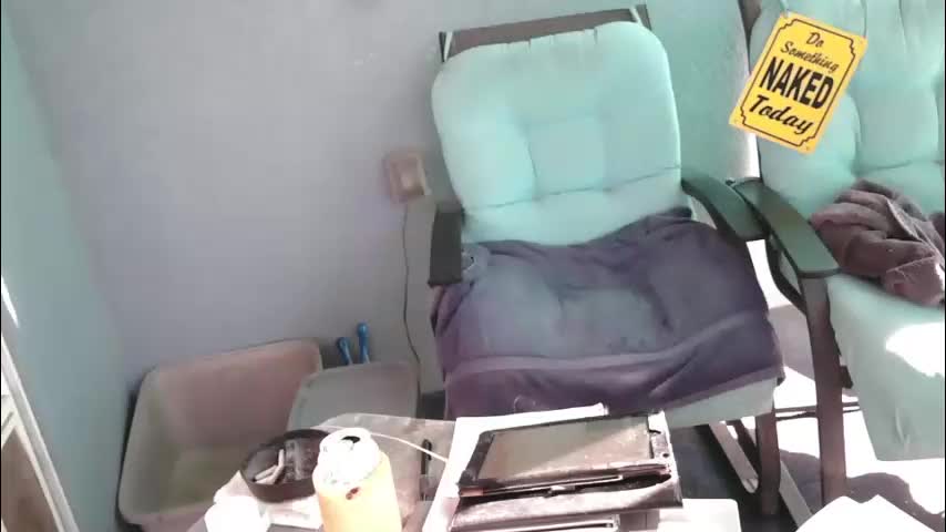 smallpenisbigtongue Live Sex January 13, 2026