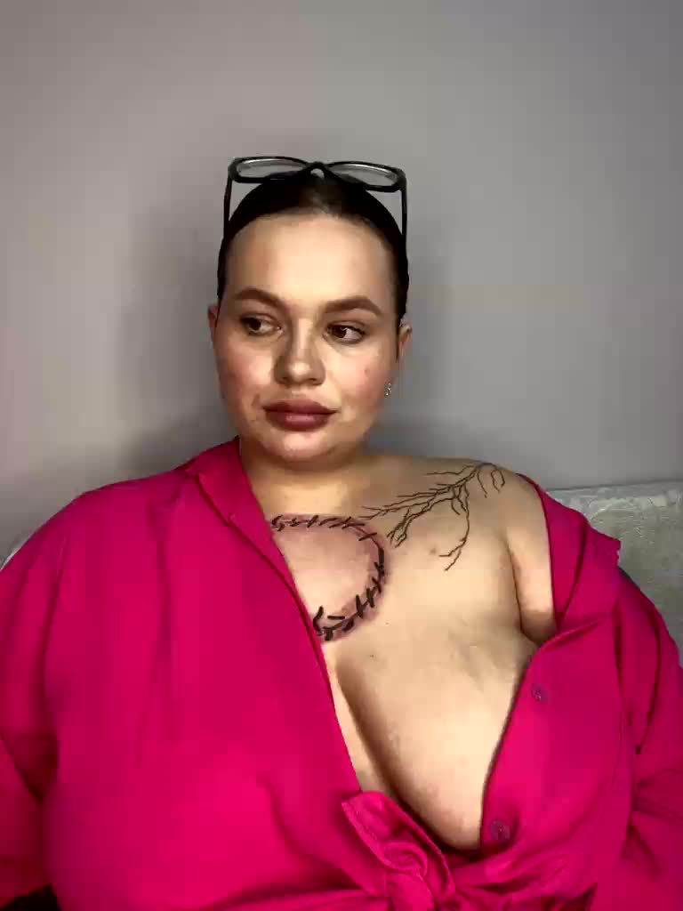 Divine-1 Live Sex January 13, 2026