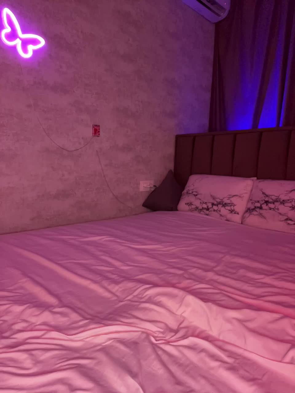 ButttFly Live Sex January 13, 2026