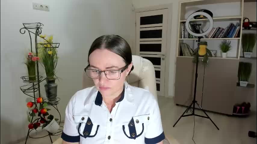 vika7333 Live Sex January 13, 2026