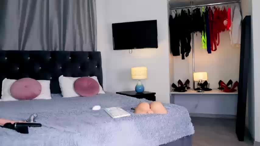 InvitingTina Live Sex January 13, 2026