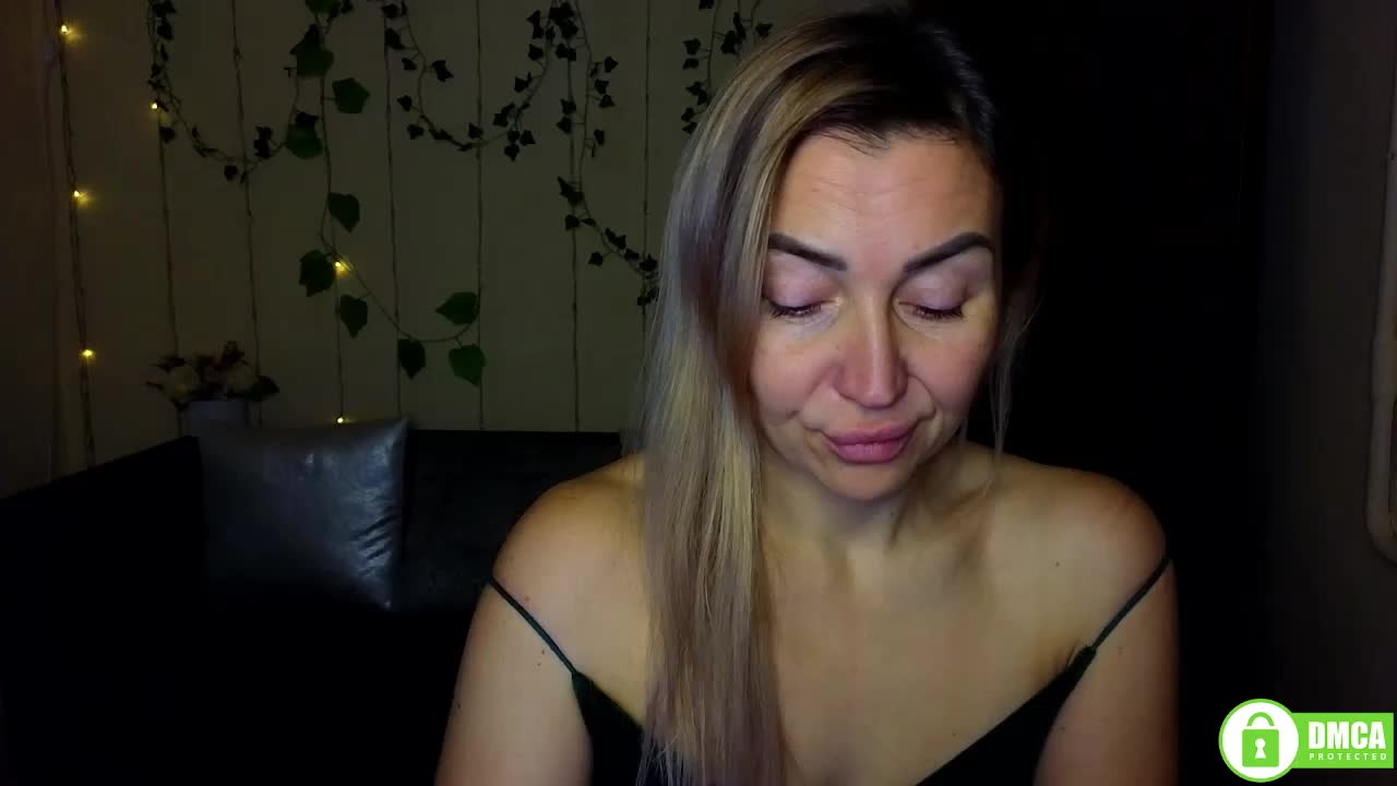 Jullyblondkiss Live Sex January 13, 2026