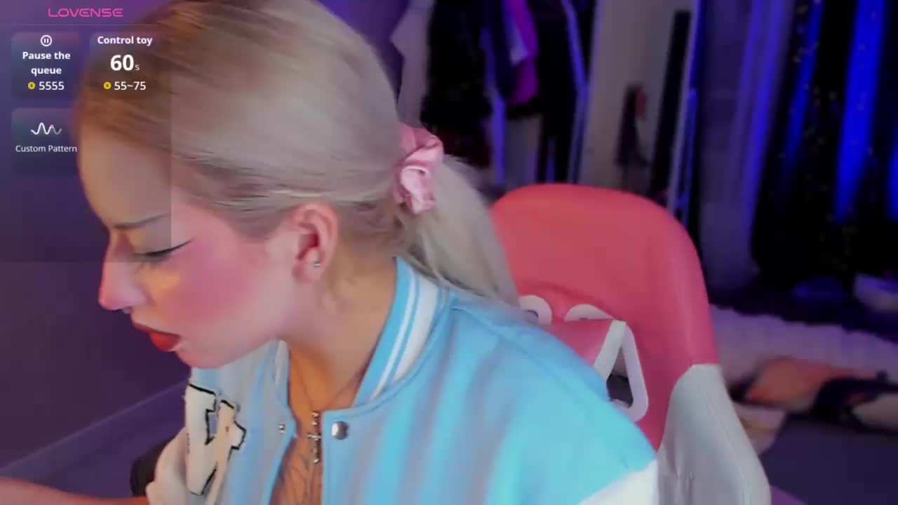 WhiteMinti Live Sex January 13, 2026