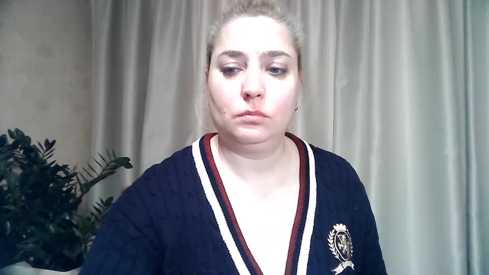 KickaIricka Live Sex January 13, 2026