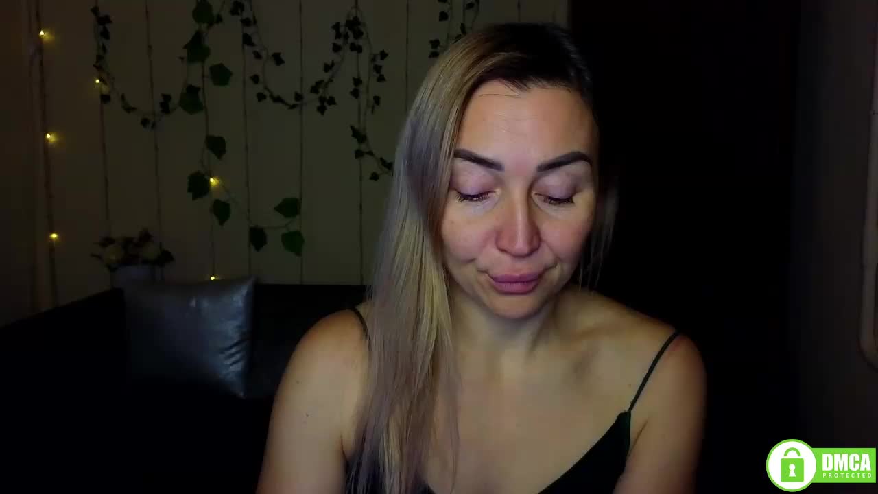 Jullyblondkiss Live Sex January 13, 2026