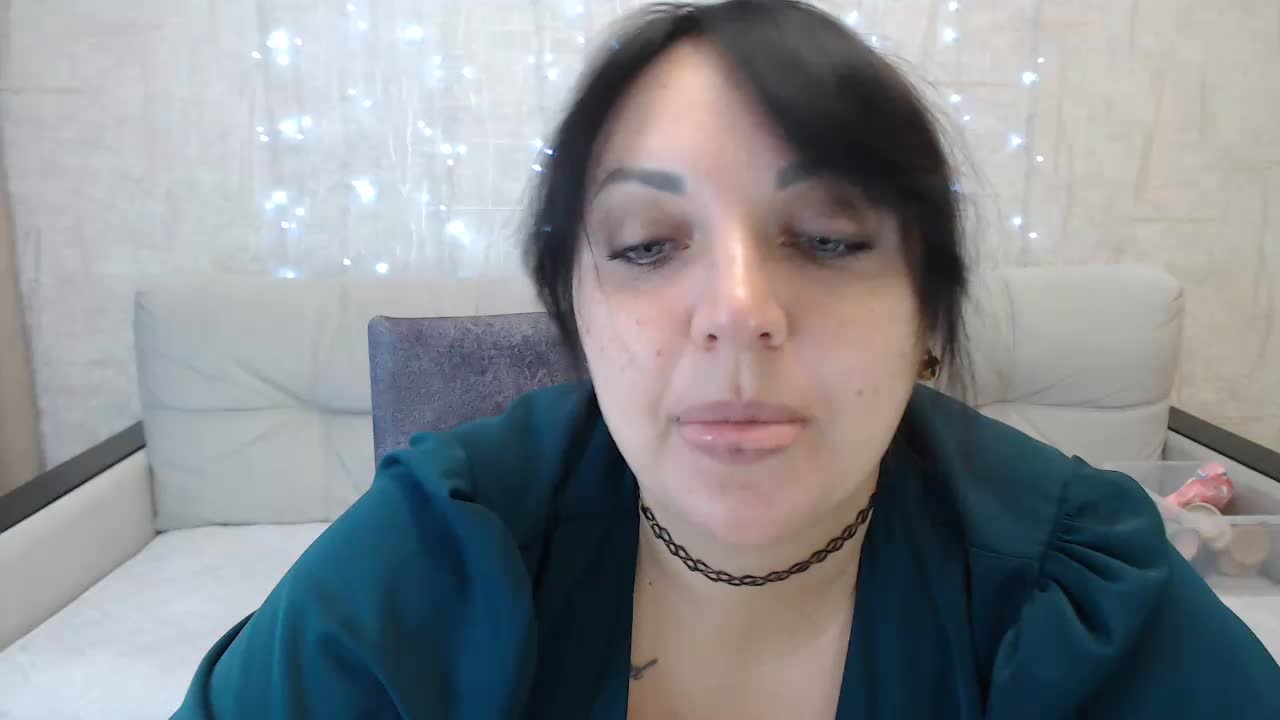 JenniferTheChic Live Sex January 14, 2026