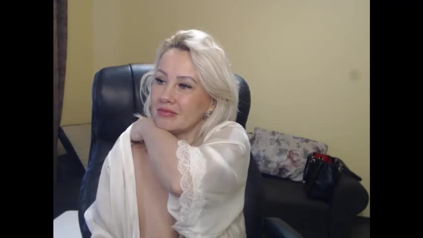 candy_hellenx Live Sex January 14, 2026