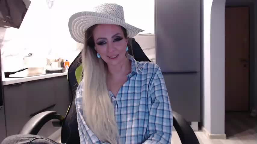 blondalina Live Sex January 14, 2026