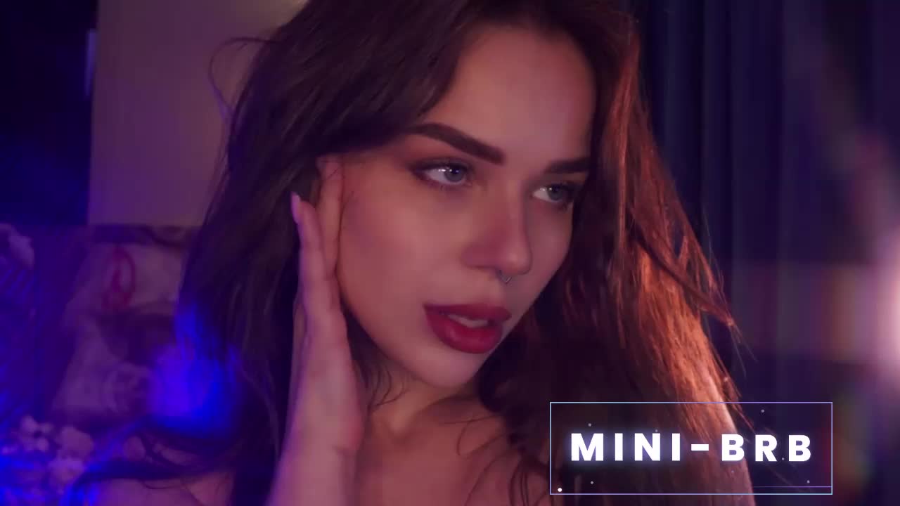 MiniNika Live Sex January 14, 2026