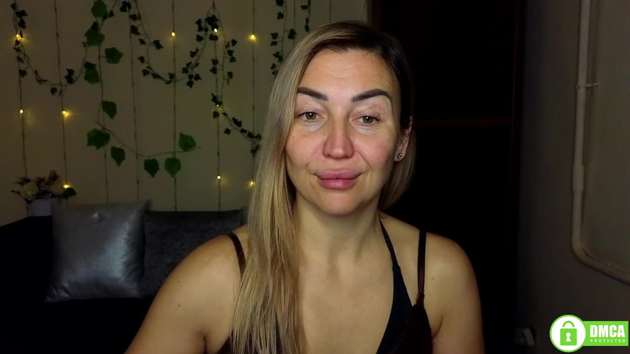 Jullyblondkiss Live Sex January 15, 2026