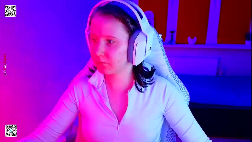 moon_avengers Live Sex January 15, 2026