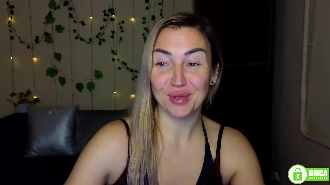 Jullyblondkiss Live Sex January 16, 2026