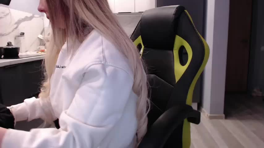 blondalina Live Sex January 16, 2026