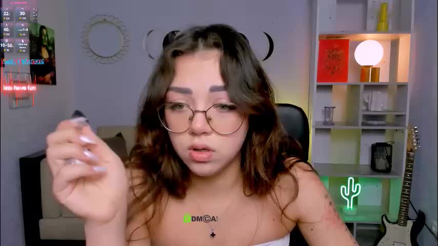 kiki_swan Live Sex January 16, 2026
