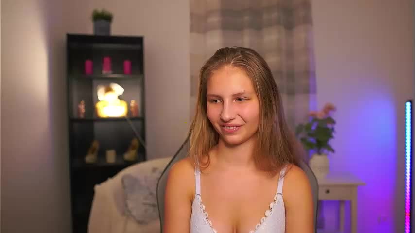 emmie_murray Live Sex January 17, 2026