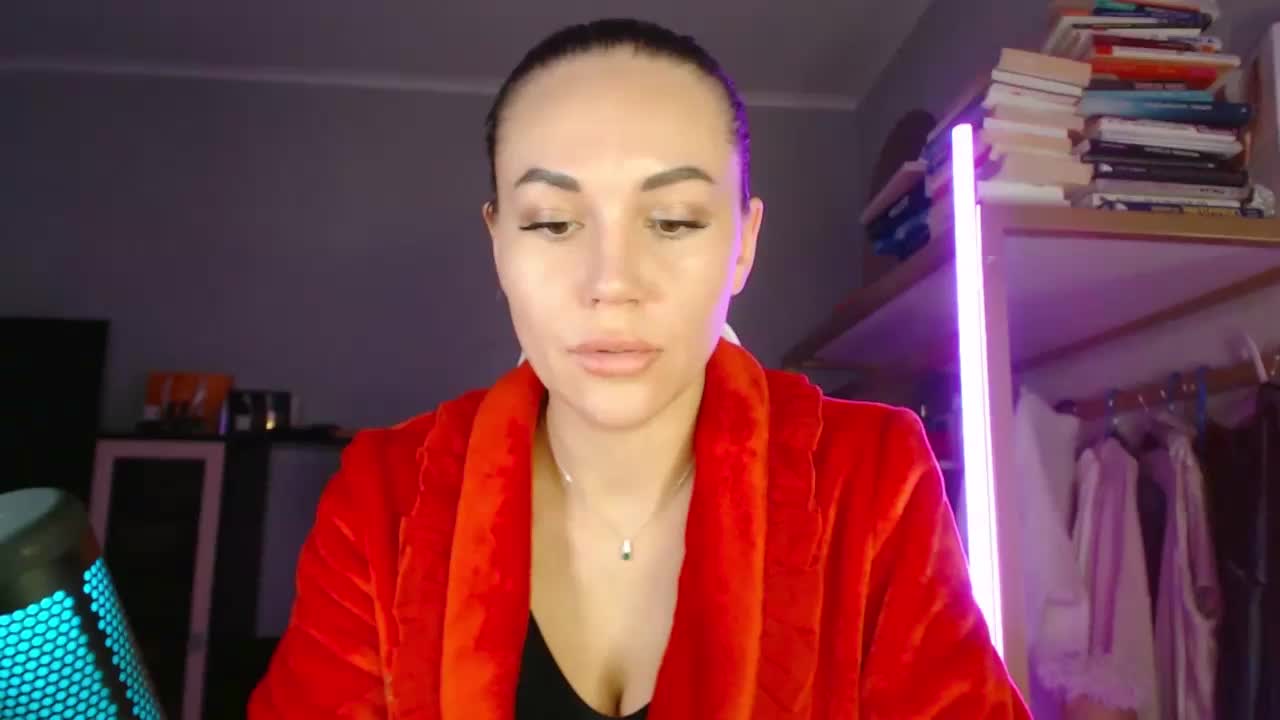 QWEENII Live Sex January 17, 2026