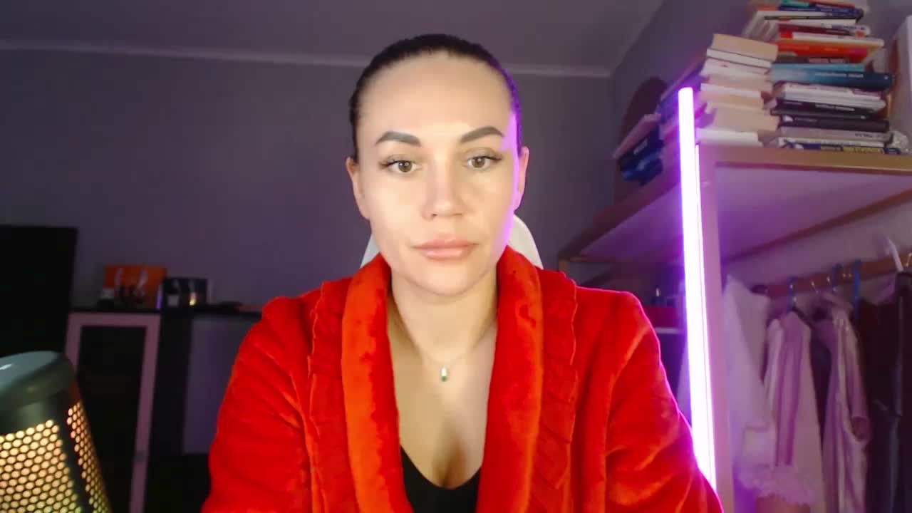 QWEENII Live Sex January 17, 2026