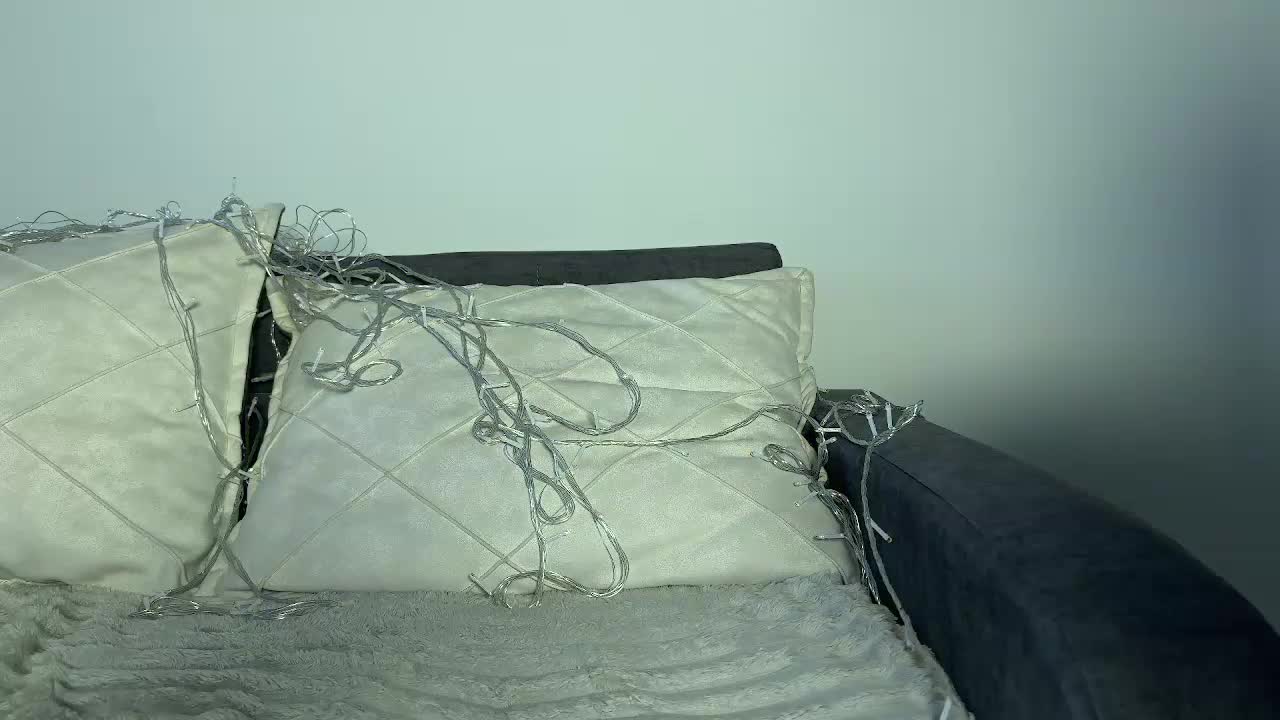 tinyhole Live Sex January 17, 2026