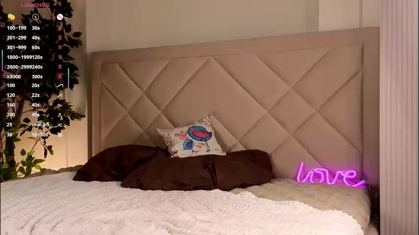 vivi_ennes Live Sex January 17, 2026
