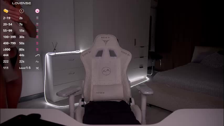 evelina_fox Live Sex January 18, 2026