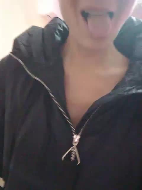 businka11223a Live Sex January 18, 2026