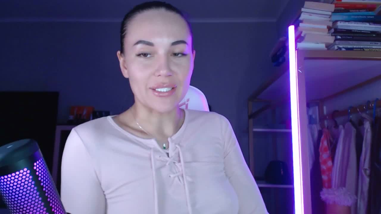 QWEENII Live Sex January 18, 2026