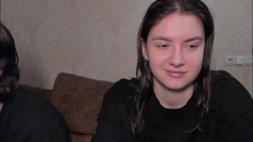 lizzi_muur Live Sex January 18, 2026