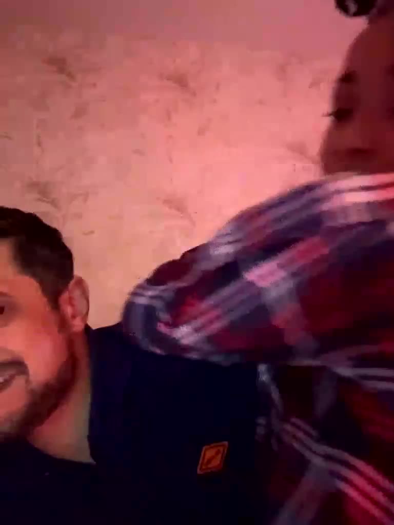 VIP17CoupleDream Live Sex January 18, 2026