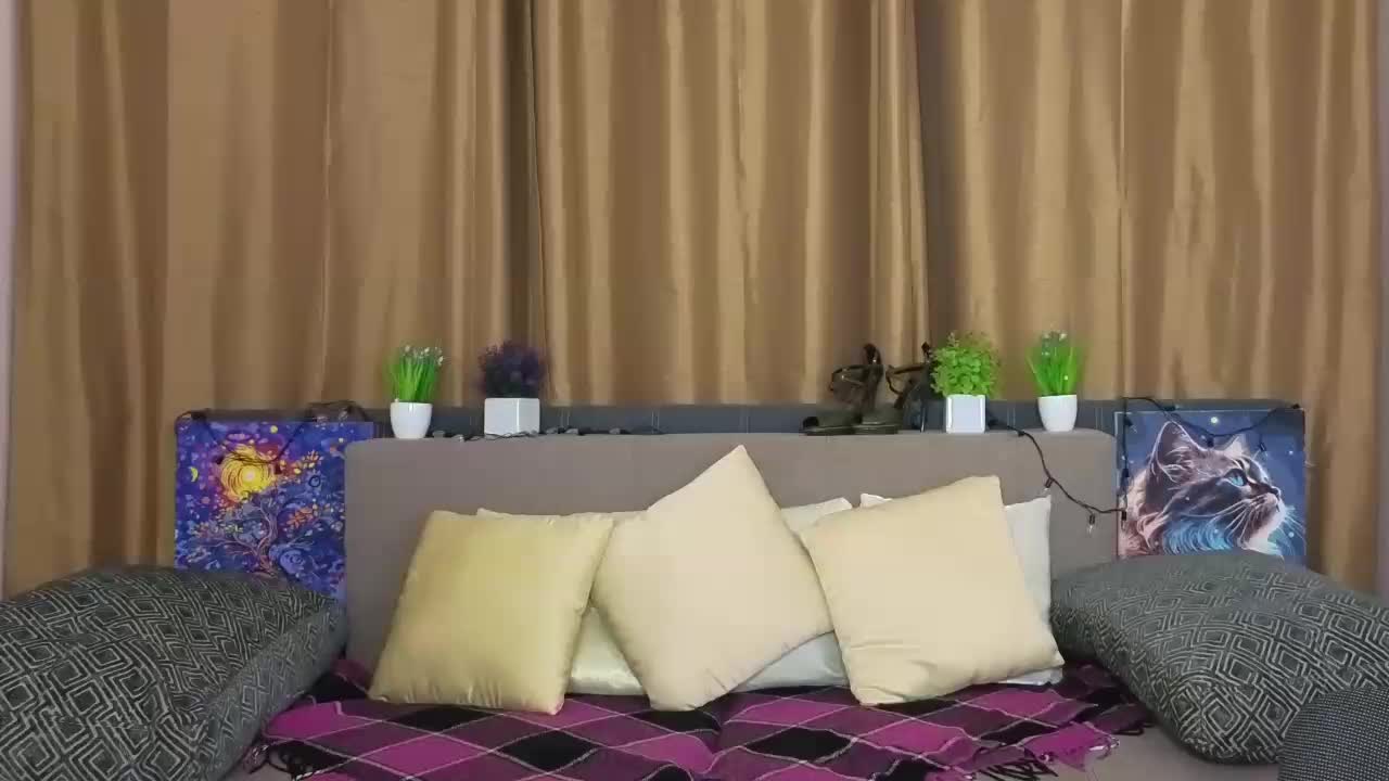 Jullyblondkiss Live Sex January 18, 2026